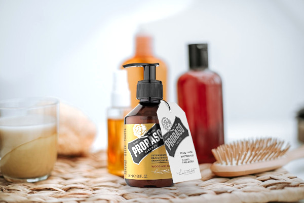 Otros productos para combinar el aceite de Proraso para barbas